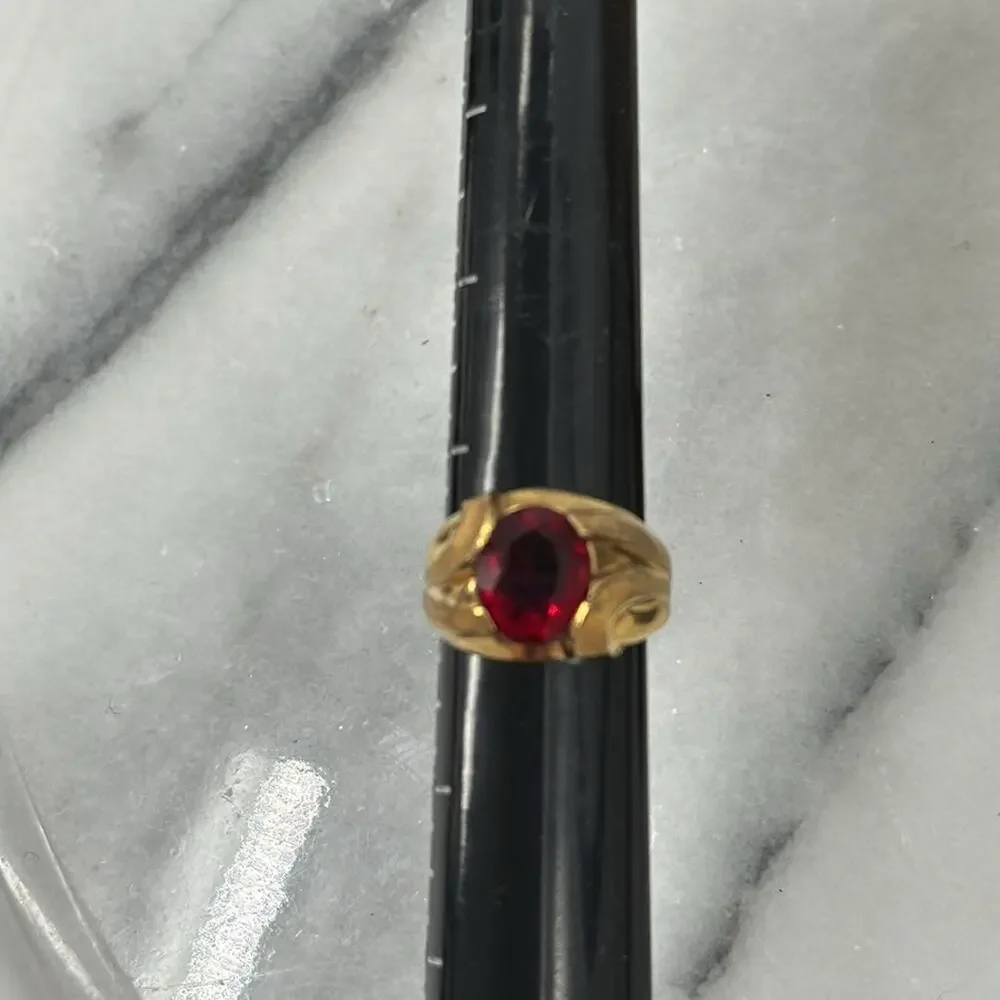 Vintage 10k gold filled red stone thick banded ring size 9.75